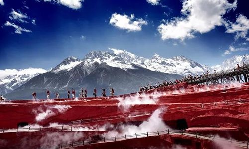 進(jìn)擊的旅游業(yè)與變幻的演出市場 目的地突圍路在何方？ 